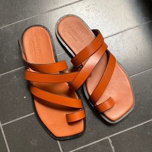 Everlane brown leather sandals NIB size 6.5, made in Italy